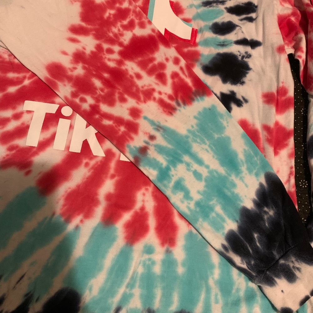 EUC TikTok Tie-Dye T-Shirt - Picture 5 of 7